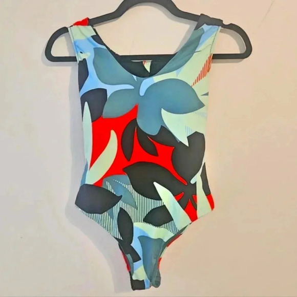 Nike Jungle Floral Bathing Suit - Picture 1 of 8